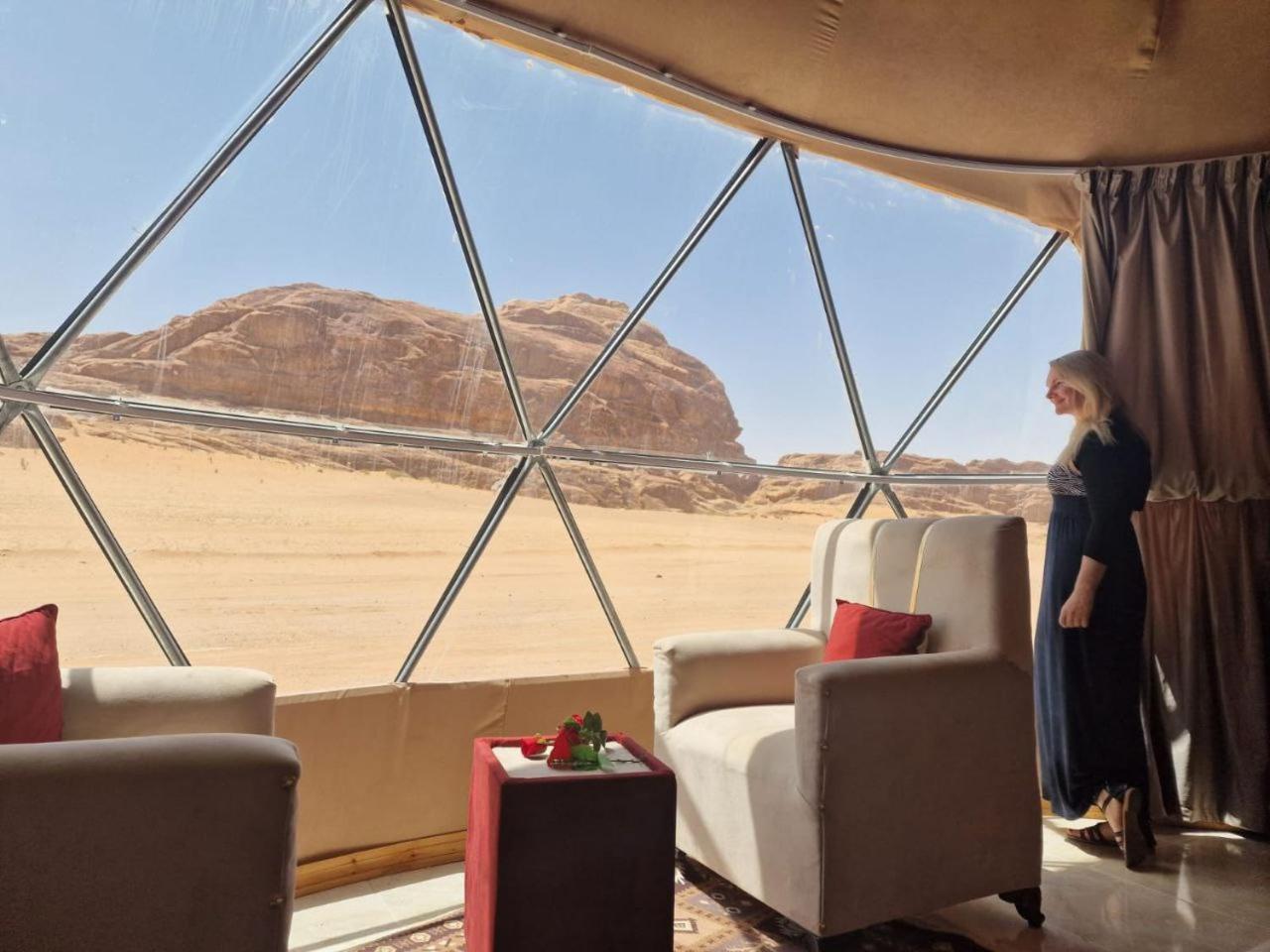 Wadi Rum Rose Luxury Camp Bagian luar foto