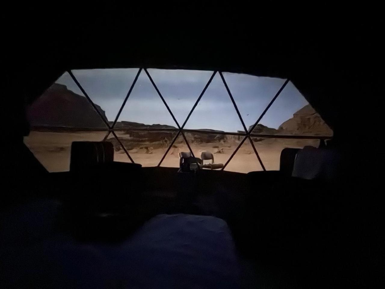 Wadi Rum Rose Luxury Camp Bagian luar foto