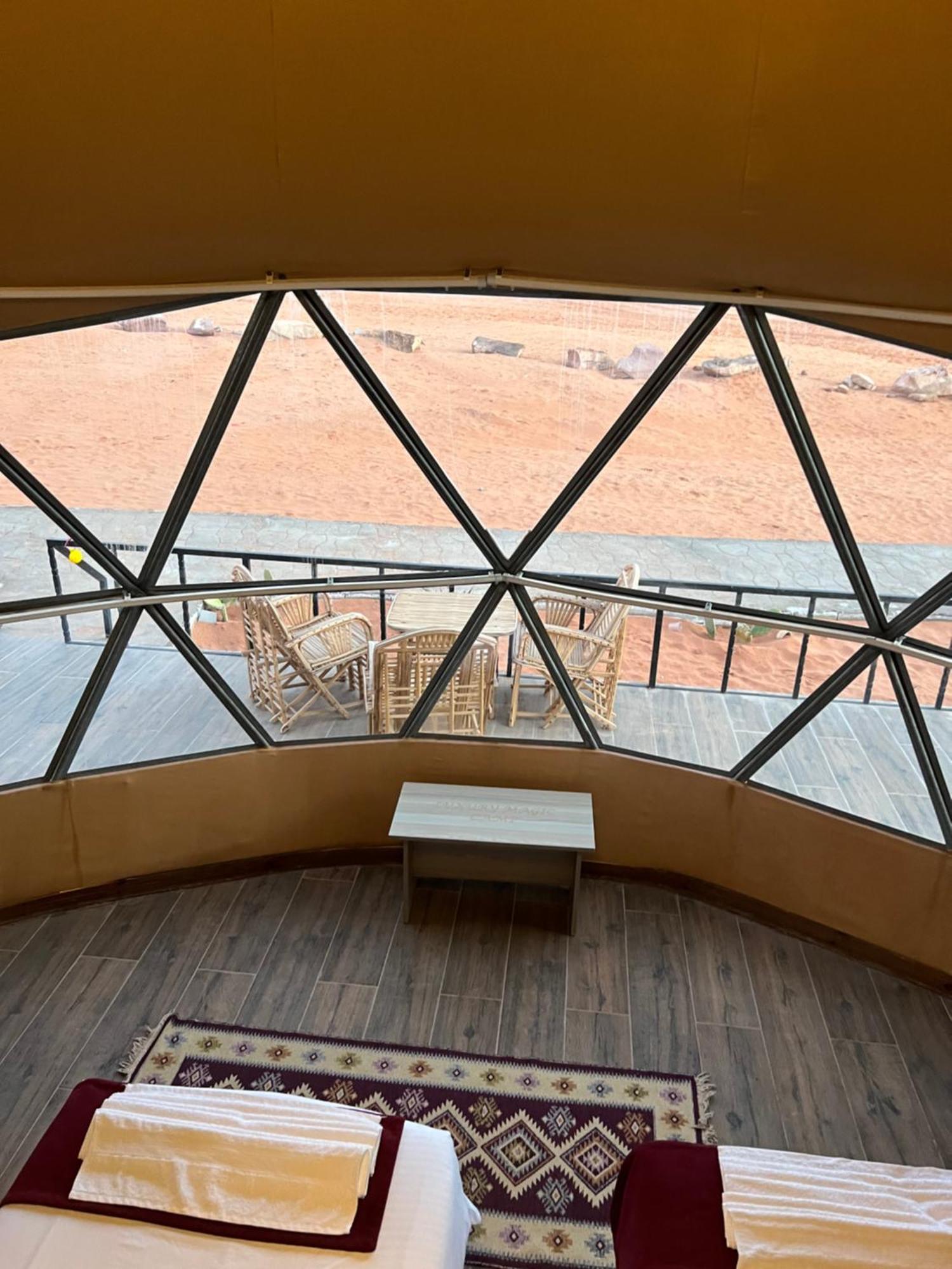 Wadi Rum Rose Luxury Camp Bagian luar foto