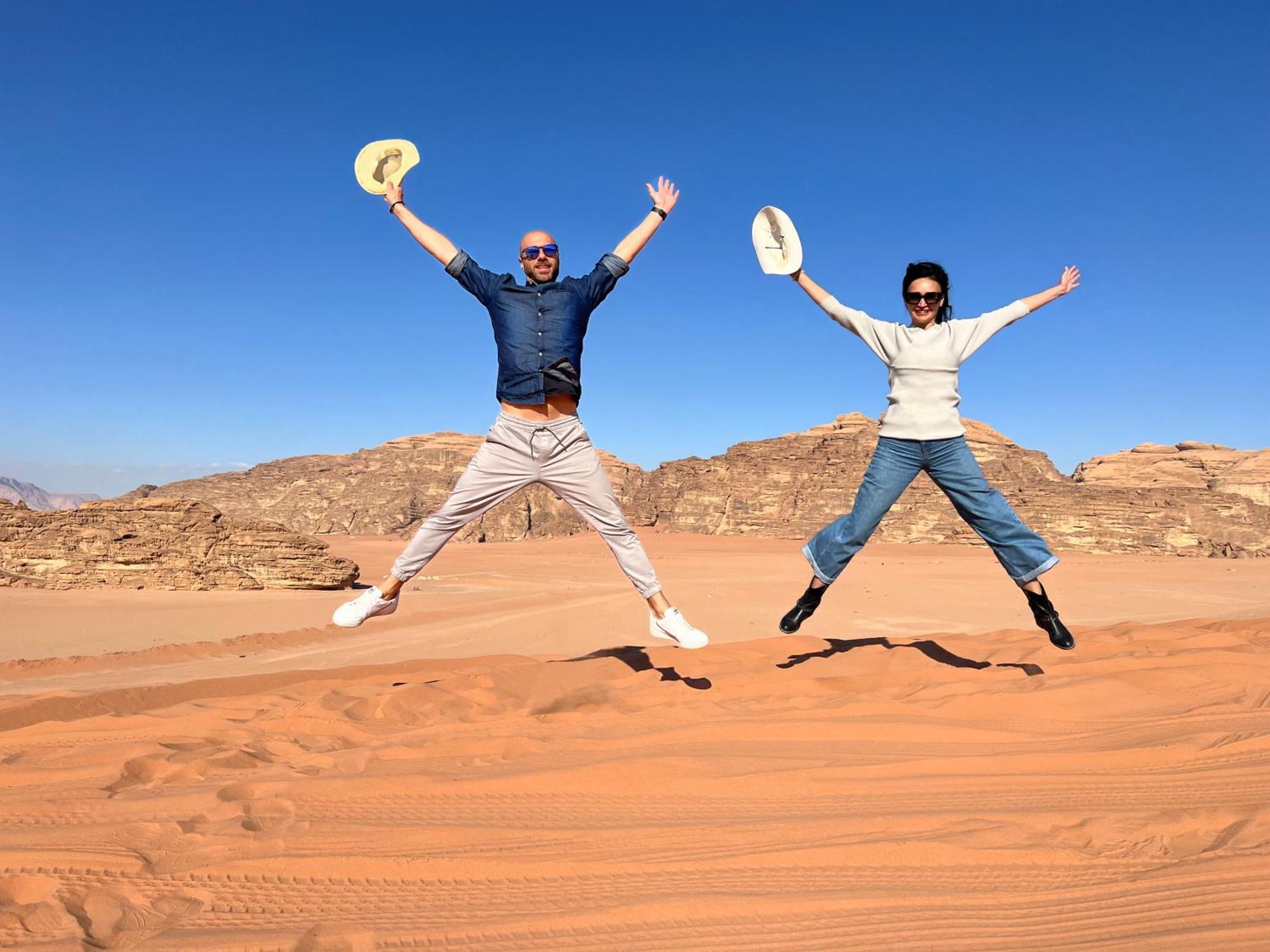 Wadi Rum Rose Luxury Camp Bagian luar foto