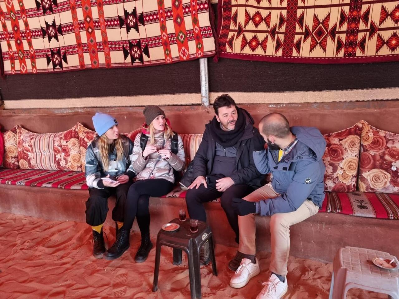 Wadi Rum Rose Luxury Camp Bagian luar foto