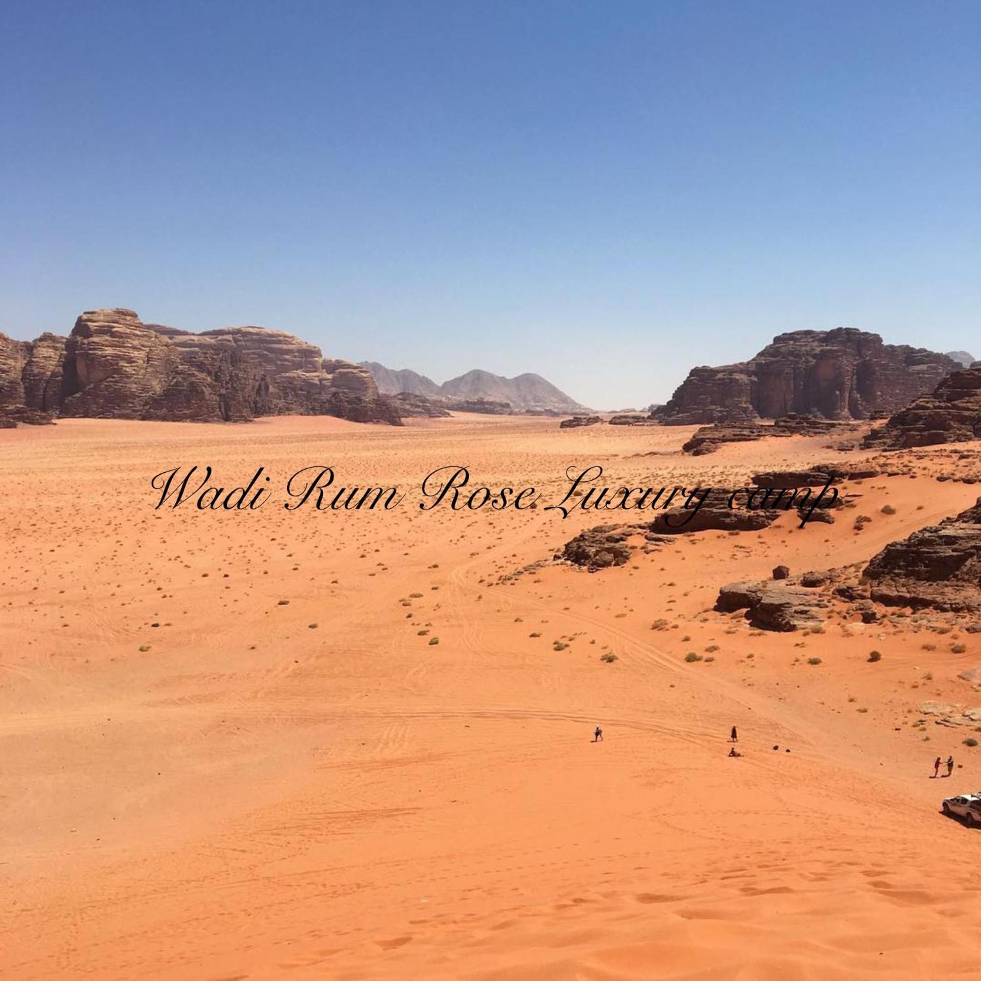 Wadi Rum Rose Luxury Camp Bagian luar foto
